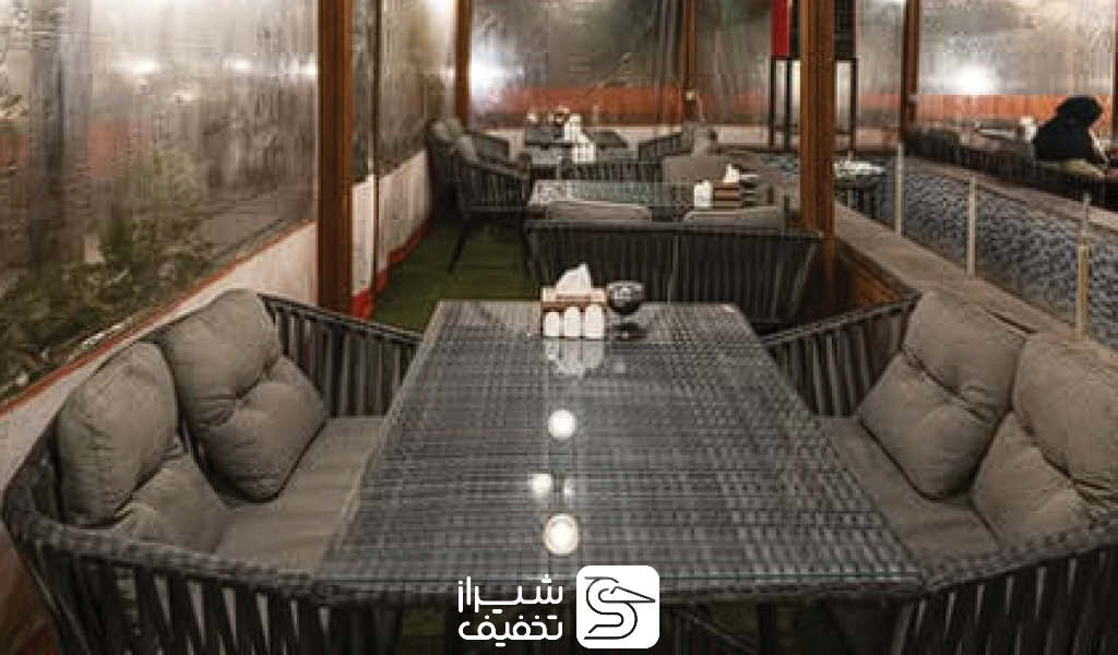 عکس از آلاچیق باغ رستوران دلوین