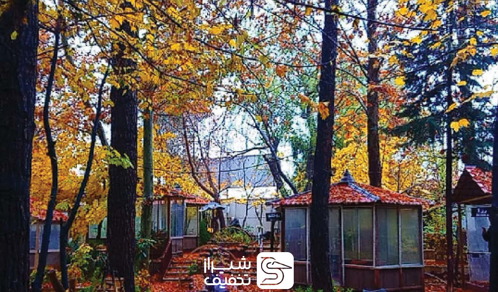 عکس محیط باغ رستوران میلانو